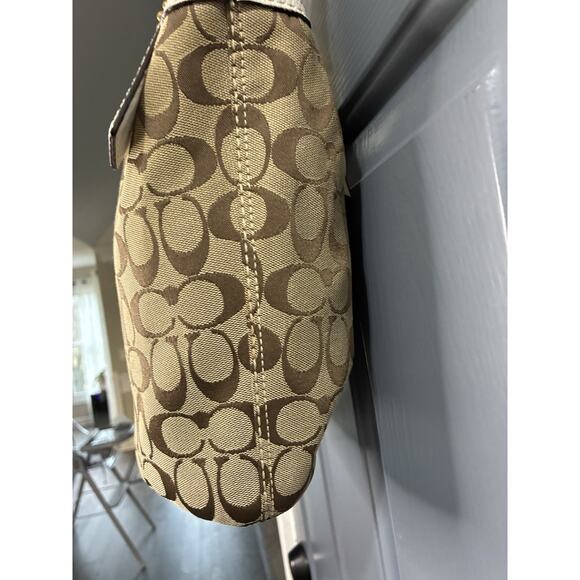 Coach 11437 Bleecker Bucket Bag Beige Canvas & White Leather Trim Purse - Picture 3 of 12